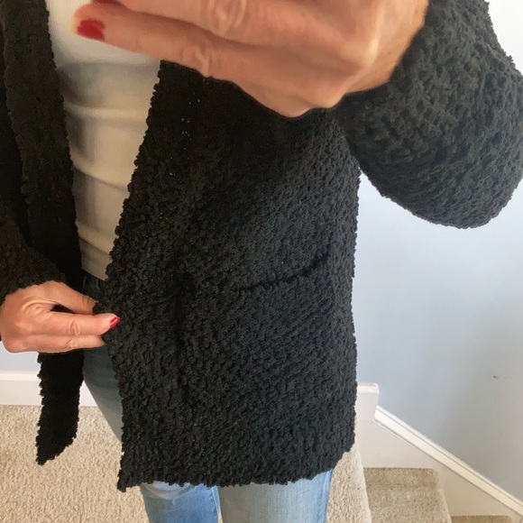 Black Color Popcorn Texture Open Cardigan - Picture 9 of 10